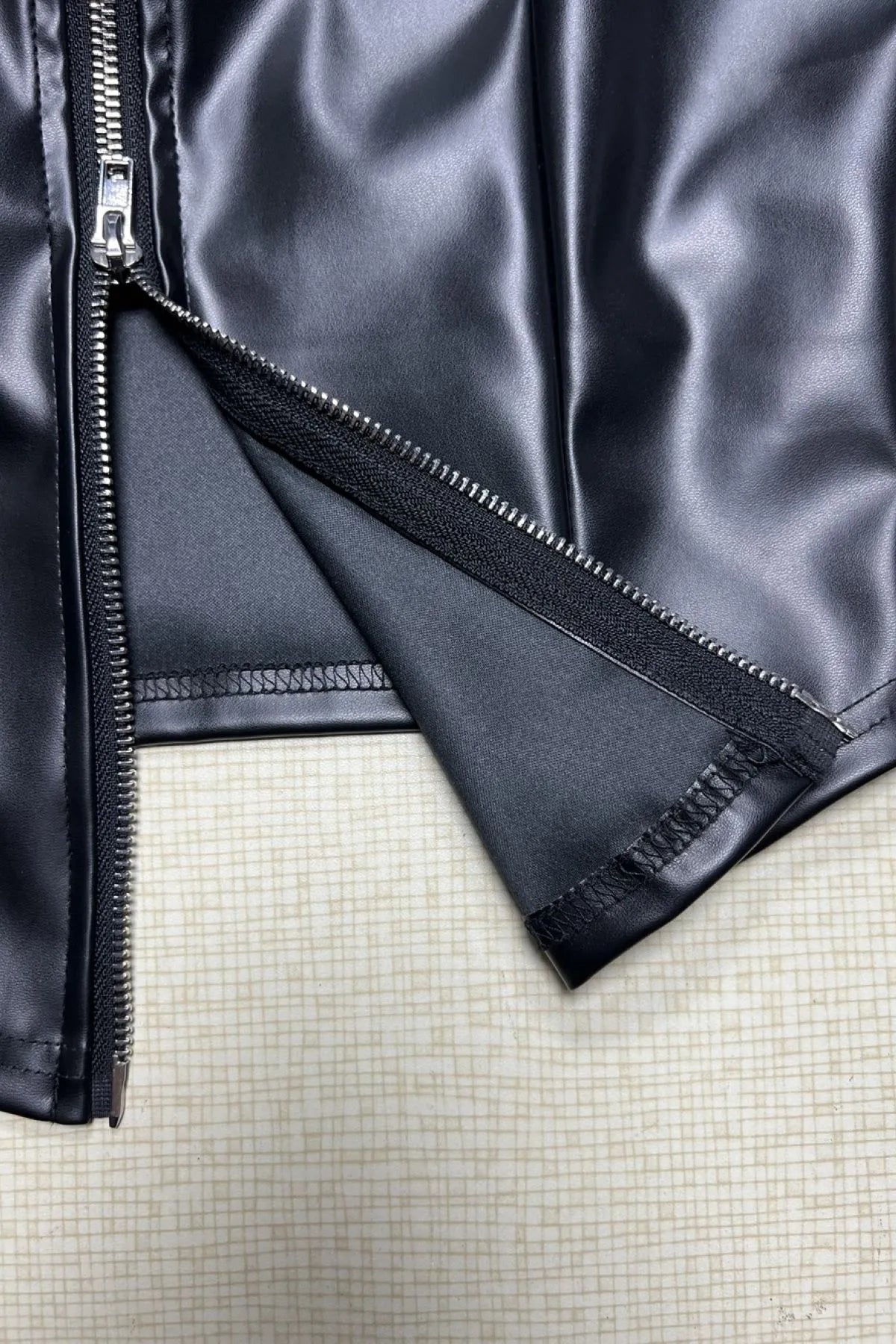 Slim Fit Halter Crop Top